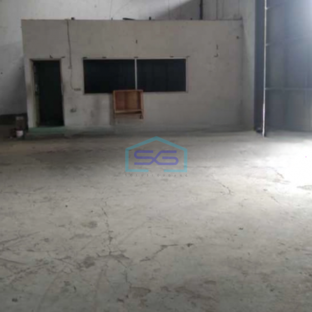 Disewakan Gudang Akses Container 40 Feet Luas Tanah  8000 m² di Tangerang-1