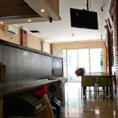 Disewakan Ruko 3 Lantai Luas Bangunan 300 m² Lokasi Siap Huni di Bekasi