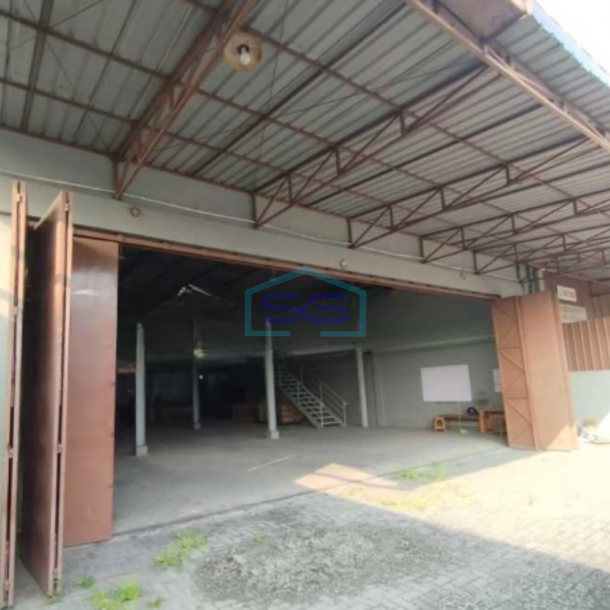 Disewakan Gudang Luas Tanah  560 m² Lokasi Bebas Banjir di Bekasi-1