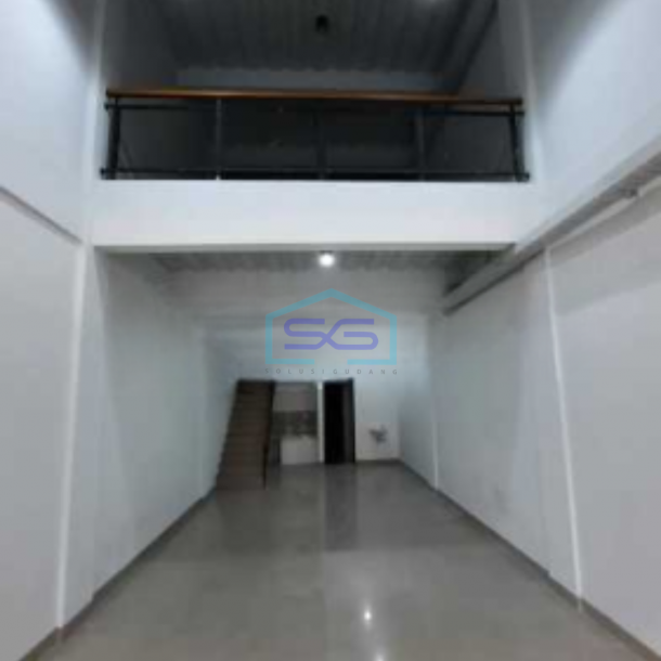 Disewakan Ruko Lokasi Strategis Luas Bangunan  372 m² di Bekasi-1