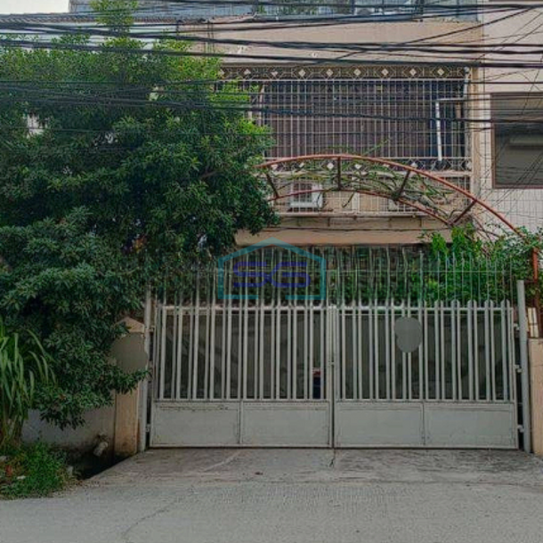 Dijual Ruko 3 Lantai Akses Jalan Truk Box di Sunter Agung Jakarta Utara-1