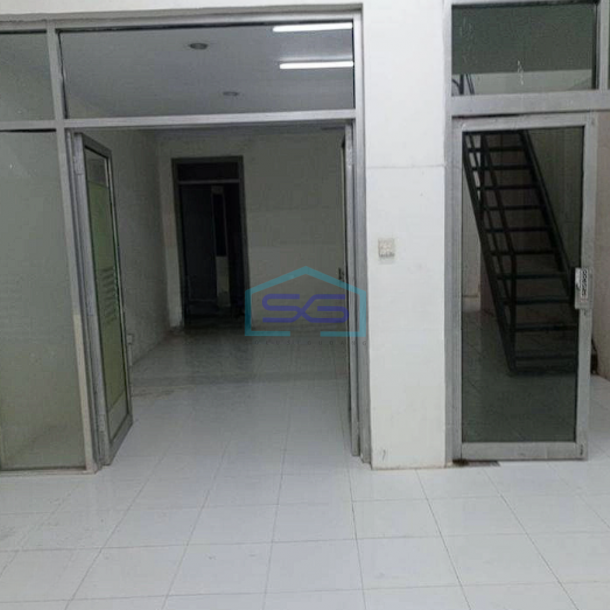 Disewakan Ruko Lokasi Strategis di Kebayoran Baru Jakarta Selatan LB 280m2-1