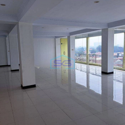 Disewakan Gedung LB 1268m2 di Cempaka Putih Jakarta Pusat