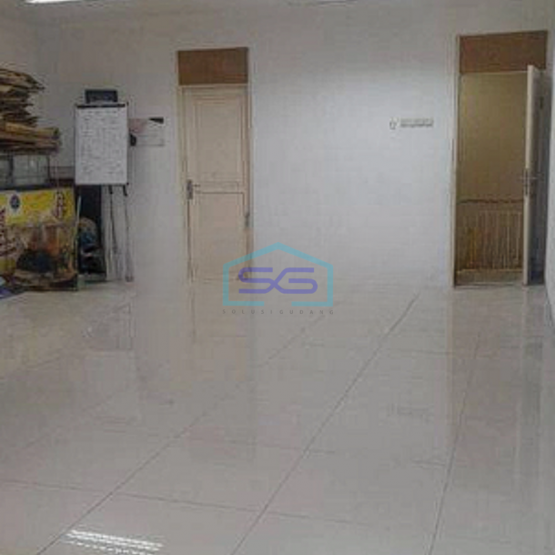 Disewakan Ruko 2 Lantai Samping Orchard di Tipar Cakung Jakarta Timur-2