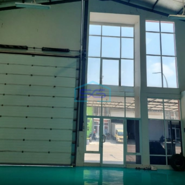 Dijual Gudang Ada Kantor Luas Bangunan 288 m² Lokasi di Bekasi-2