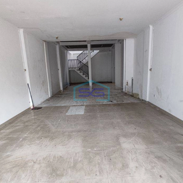 Disewakan Ruko Lokasi Strategis LB 300m2 di Asia Tropis Harapan Indah Bekasi-2