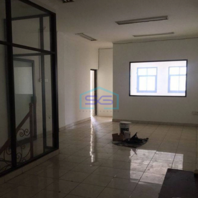 Dijual Ruko di Jl Lapangan Bola Kebon Jeruk Jakarta Barat