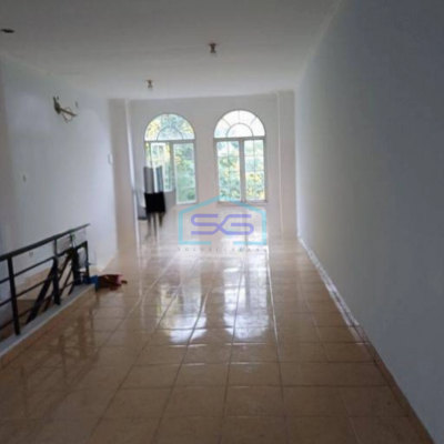 Disewakan Ruko Hadap Jalan Raya Di Bolsena Paramount Gading Serpong Tangerang