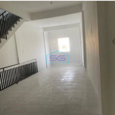 Disewakan Ruko Hadap Jalan Raya Siap Pakai di Cipondoh Tangerang Kota