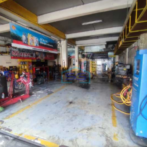 Disewakan Ruko Gandeng Boulevard Strategis di Summarecon Gading Serpong Tangerang Luas Bangunan  600 m²-7