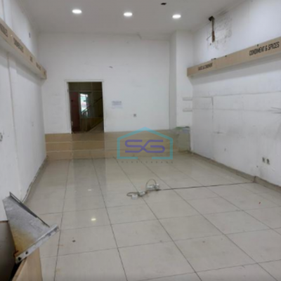 Disewakan Ruko Hadap Jalan Raya Lokasi Ramai di Ciledug Tangerang Selatan Luas Bangunan  136 m²