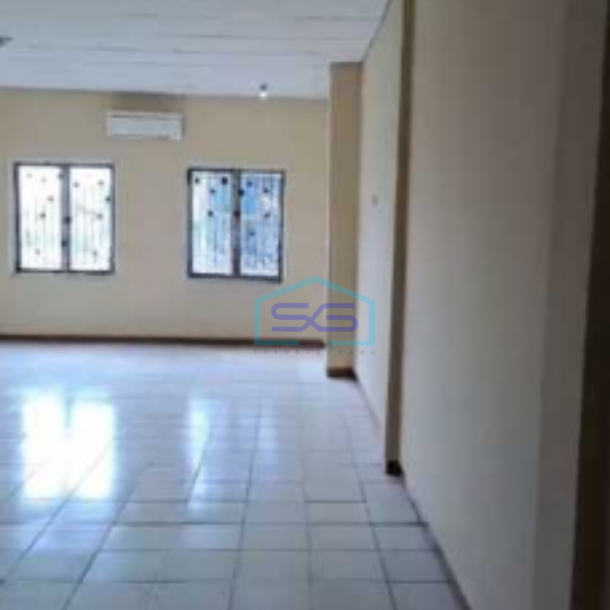 Disewakan Ruko Siap Huni di Santa Monica Gading Serpong Tangerang Luas Bangunan  126 m²-2