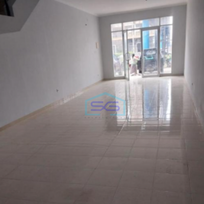 Disewakan Ruko Mendrisio Lokasi Ramai Gading Serpong Tangerang Luas Bangunan  250 m²-1