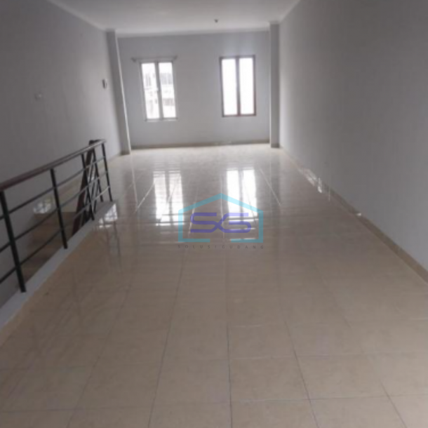 Disewakan Ruko Mendrisio Lokasi Ramai Gading Serpong Tangerang Luas Bangunan  250 m²-2