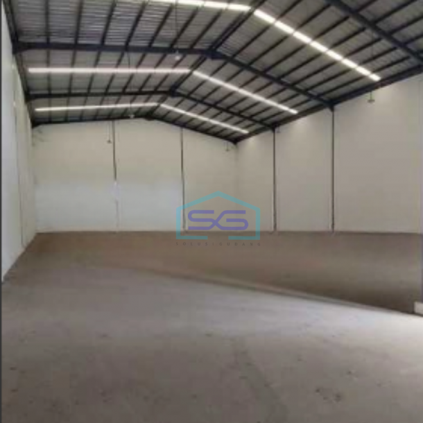 Dijual Gudang Siap Pakai Lokasi Bagus di Komplek Pergudangan Blessindo Legok Tangerang Luas Bangunan  612 m²-2