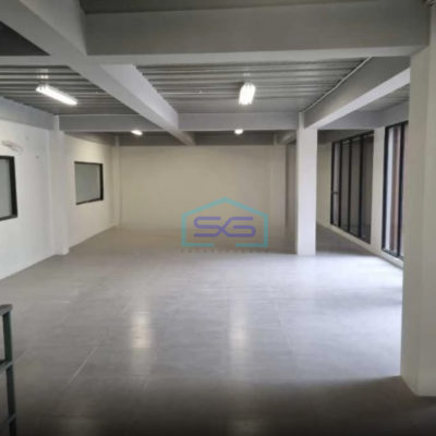 Disewakan Gudang Gandeng di Duta Indah Starhub Kota Tangerang Luas Bangunan  360 m²