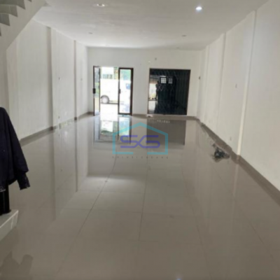 Disewakan Ruko siap Huni di Sektor 4 Samping BSD Plaza Serpong, Tangerang Selatan Luas Bangunan  225 m²