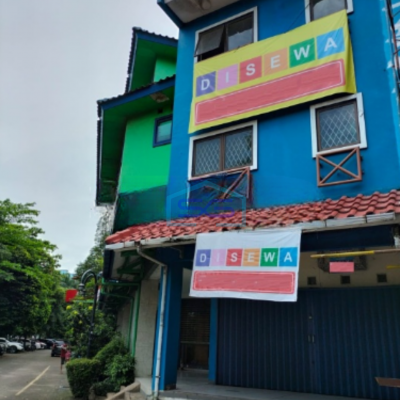 Disewakan Ruko Hadap Jalan Raya Pahlawan Seribu Sektor 7 Bsd Tangerang Luas Bangunan  225 m²