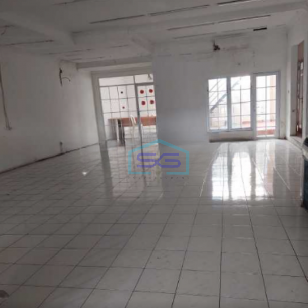 Disewakan Ruko Sangat Strategis di Graha Raya Bintaro Jaya Serpong Tangerang Selatan Luas Bangunan  200 m²-7