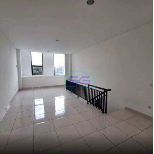 Disewakan Ruko Hadap Jalan Raya di Provence Suite Bsd Tangerang Selatan Luas Bangunan  162 m²-2
