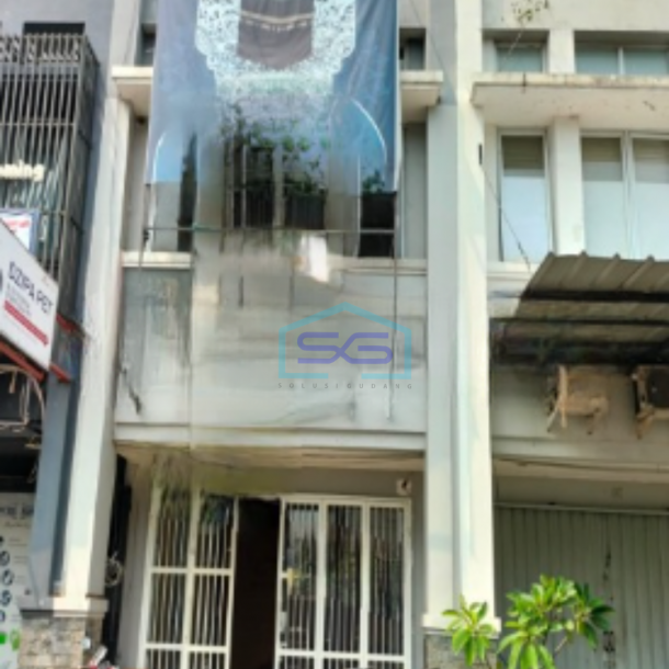 Disewakan Ruko Venice Arcade Graha Raya Di Tangerang Selatan Luas Bangunan  114 m²-1