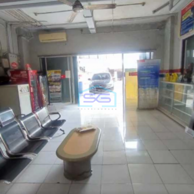 Dijual Ruang Usaha Strategis Depan Jalan Raya Binong Karawaci Tangerang 56 Luas Bangunan  1200 m²