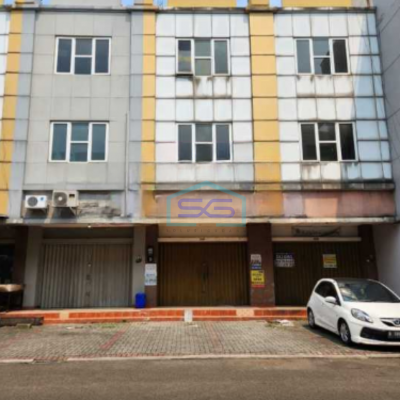 Dijual Ruko 3 Lantai Siap Huni di Golden Boulevard Bsd City Serpong Tangerang Selatan Banten Luas Bangunan  135 m²