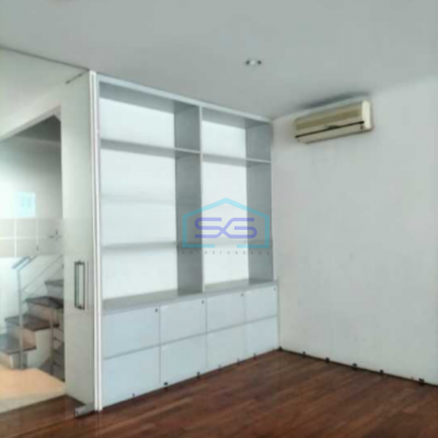 Dijual Ruko Graha Kencana Strategis Pinggir Jalan Raya Kebon Jeruk Jakarta Barat Luas Bangunan  290 m²