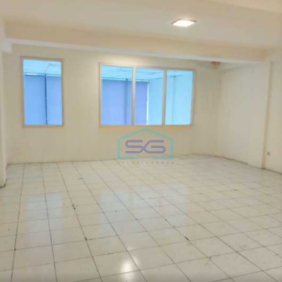Dijual Ruko Graha Kencana Strategis Pinggir Jalan Raya Kebon Jeruk Jakarta Barat Luas Bangunan  290 m²