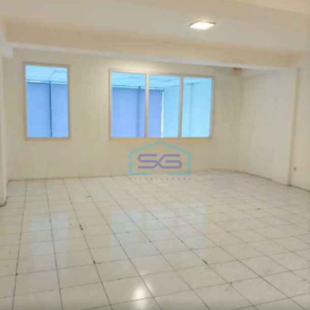 Dijual Ruko Graha Kencana Strategis Pinggir Jalan Raya Kebon Jeruk Jakarta Barat Luas Bangunan  290 m²-1