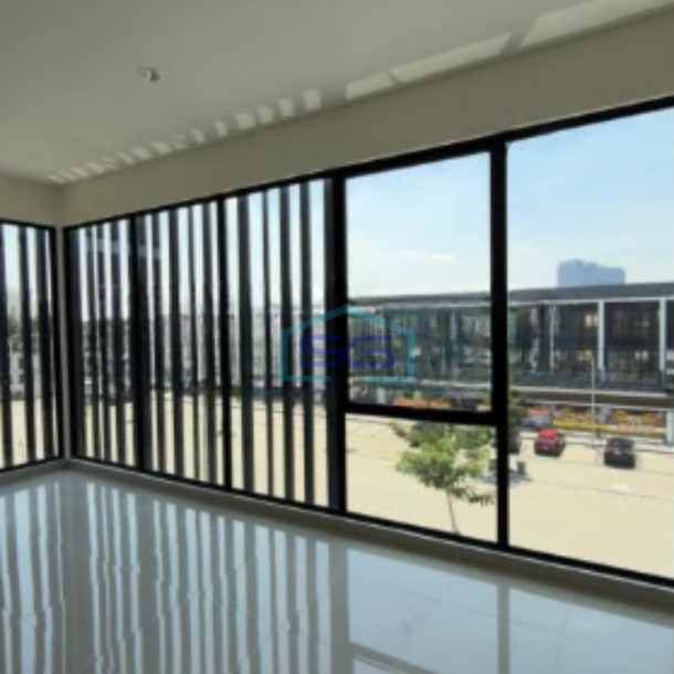 Dijual Ruko Hampton 3 Lantai Hoek di Gading Serpong Luas Bangunan  180 m²-2