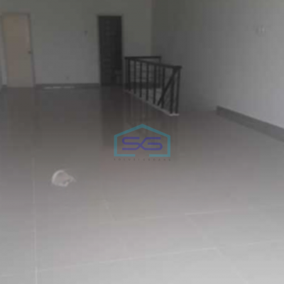 Disewakan Ruko 3 Lantai Golden Boulevard, Serpong Tangerang Luas Bangunan  225 m²