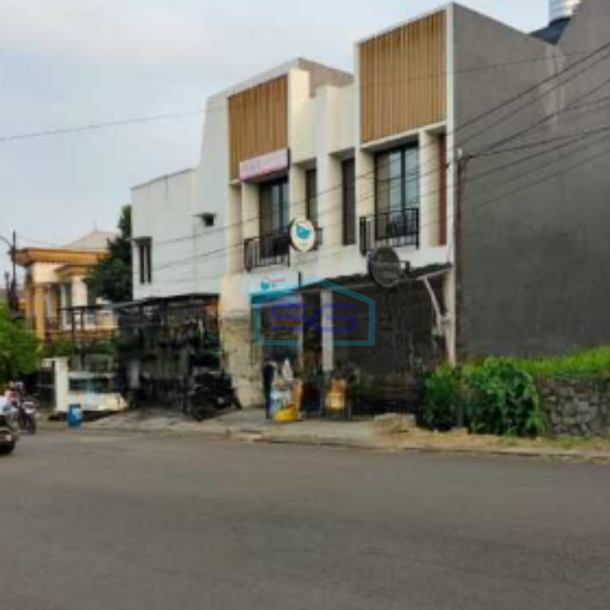 Disewakan Ruko 3 Lantai Siap Pakai Di Lokasi Strategis Melati Mas Serpong Utara Tangerang Luas Bangunan 120 m²-1