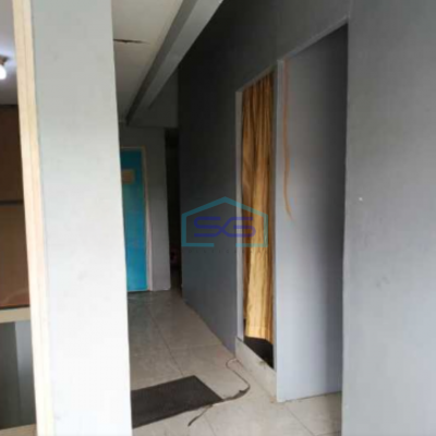 Disewakan Ruko Hadap Jalan Raya Siap Pakai Di Lokasi Sangat Strategis Serpong Utara Tangerang Luas Bangunan  80 m²