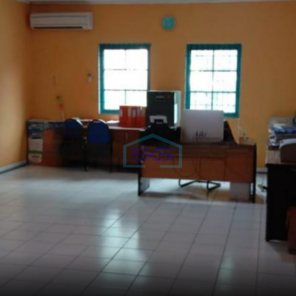 Disewakan Ruko Ramai Strategis di Golden Road Serpong Tangerang Selatan Luas Bangunan  110 m²-2