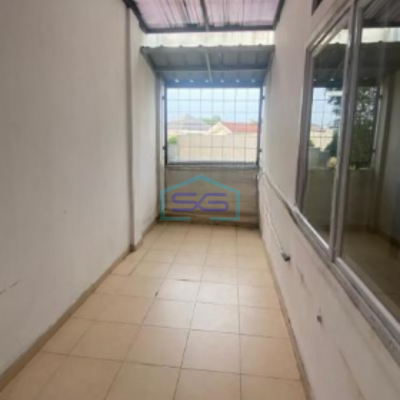 Disewakan Ruko Siap Huni di Sektor 4 BSD Tangerang Selatan Luas Bangunan  155 m²