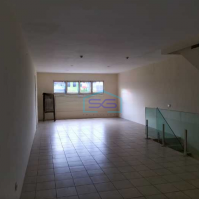 Disewakan Ruko Hadap Jalan Raya di Serpong Tangerang Selatan Luas Bangunan  225 m²-5