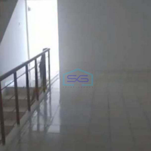 Disewakan Ruko Golden Boulevard,siap Huni,strategis Di Bsd Serpong Tangerang Selatan Luas Bangunan  162 m²-2