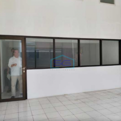 Disewakan Ruko 5 Lantai Pinggir Jalan Raya di Graha Kencana Kebon Jeruk Jakarta Barat Luas Bangunan  291 m²