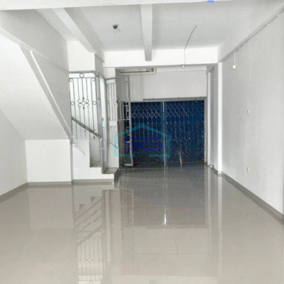 Disewakan Ruko Sektor 7 Pahlawan Seribu Bsd Dekat Bank Btn ,Dunkin Donat Serpong Tangerang Selatan