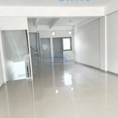 Disewakan Ruko Sektor 7 Pahlawan Seribu Bsd Dekat Bank Btn ,Dunkin Donat Serpong Tangerang Selatan