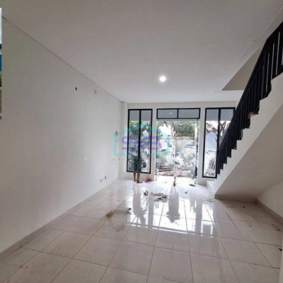 Disewakan Ruko Hadap Jalan Raya di Provence Suite Bsd Tangerang Selatan