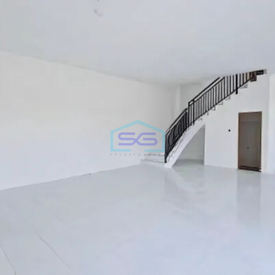 Dijual Gudang Plus Kantor Akses Mudah Dan Aman di Surya Grand Cisoka Tangerang Banten