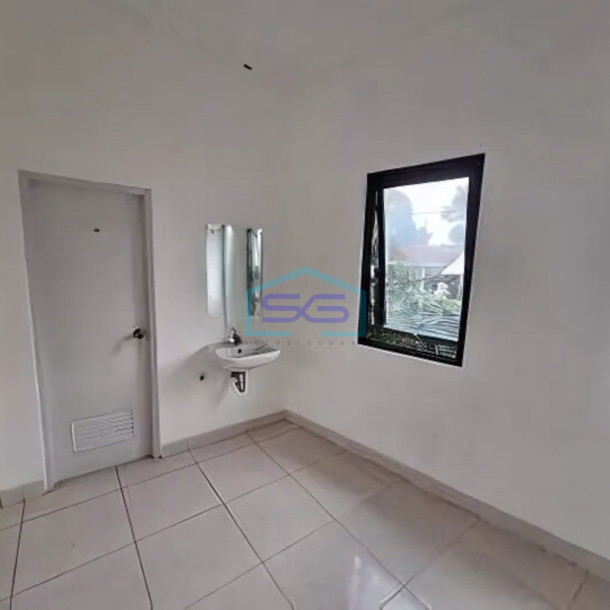 Dijual Ruko Strategis Hadap Jalan Raya di Provence Suite Bsd City Tangerang Selatan-1