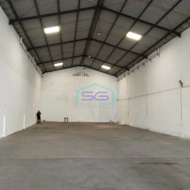 Disewakan Gudang Surimulia Margomulyo Surabaya  Sebelah tol Luas Bangunan 432m2-3