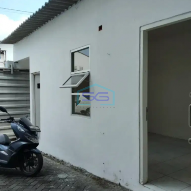 Disewakan Gudang Surimulia Margomulyo Surabaya  Sebelah tol Luas Bangunan 432m2-2