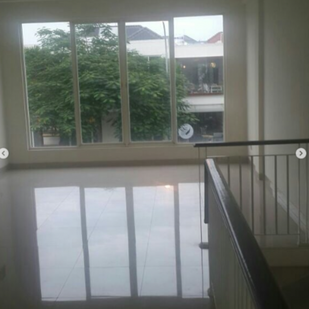 Disewakan Ruko San Antonio di Surabaya Jawa Timur Bangunan 2 Lantai-5