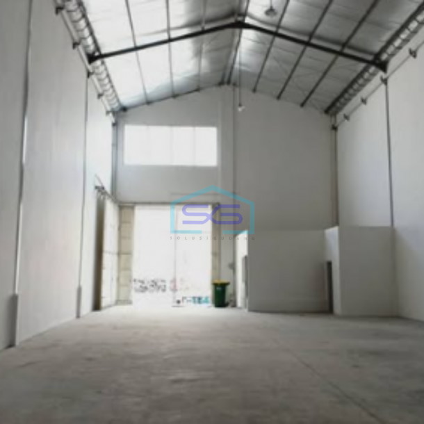 Disewakan 2 Gudang jejer Baru Kawasan Pergudangan Driyorejo Gresik Jawa Timur Luas Bangunan 330m2-3