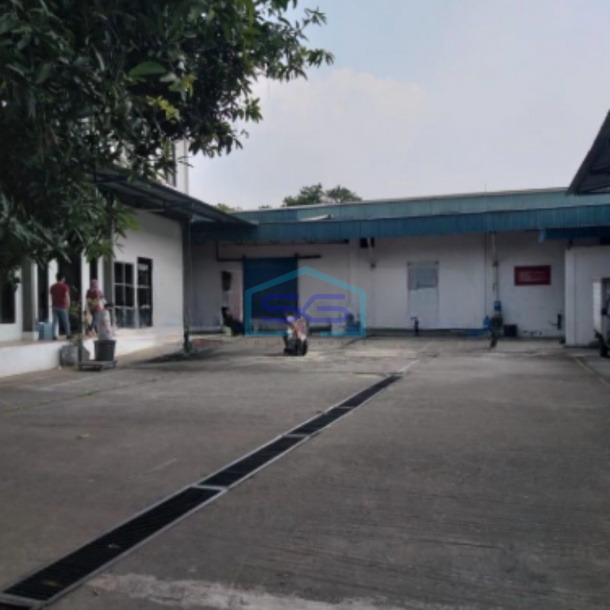 Disewakan Gudang Sudah Renovasi Luas Tanah 3000m2 di Cikunir Bekasi-1