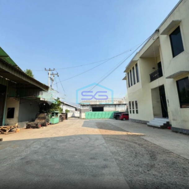 Disewakan Gudang Sudah Renovasi SHM Luas Tanah 660m2 di Bantar Gebang Bekasi Parkir Luas-4